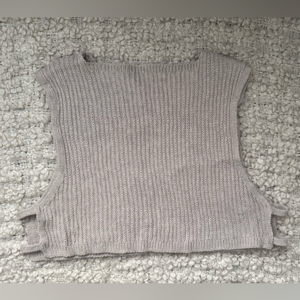 Cream Cropped Sweater Vest - Picture 11 of 13